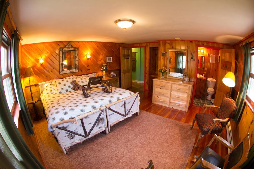 Lake Clear Lodge Exterior photo
